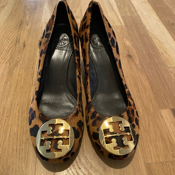 Tory Burch “Sophie” wedge heels, size 9 - Picture 2 of 7